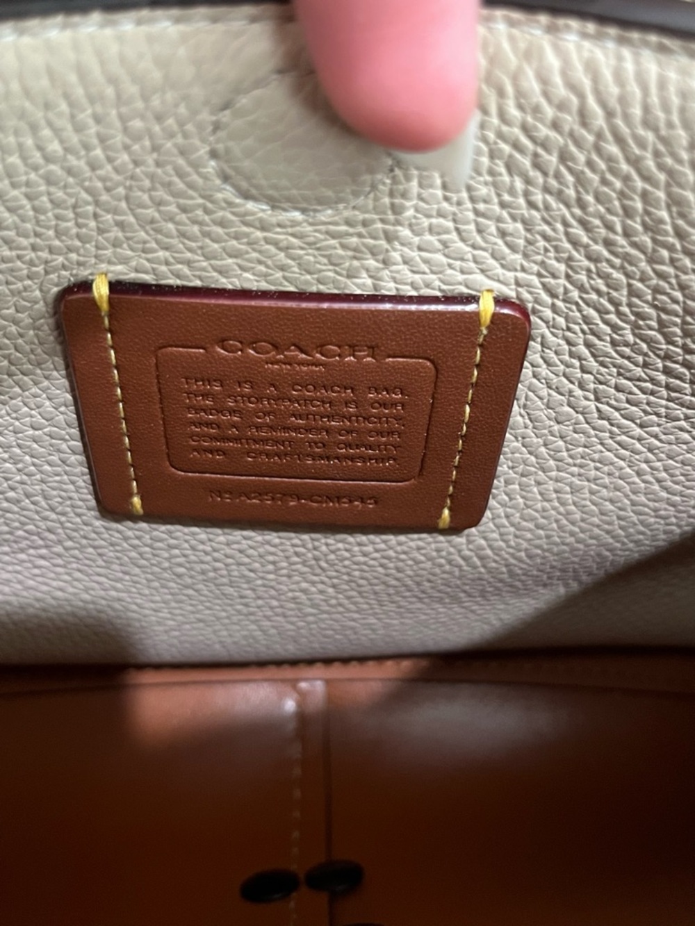 Coach Lana Shoulder Bag 23 In Ivory with Bow Accents - Picture 8 of 11
